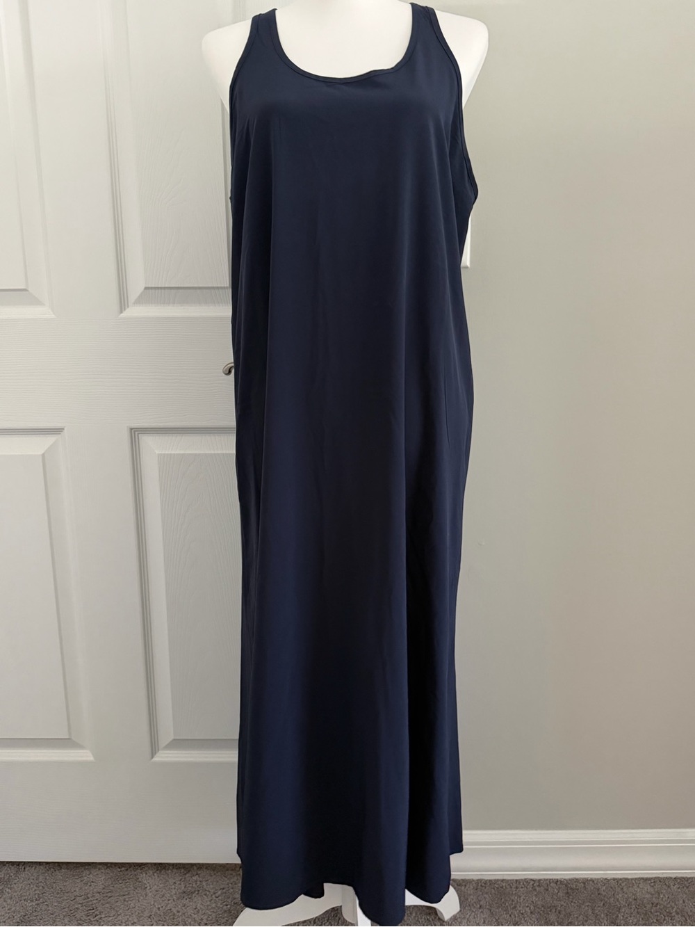 Athleta Dress Presidio Traveler Maxi Dress - Picture 5 of 11